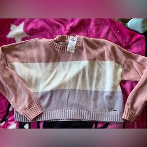 Hollister brand cable knit crop sweater top